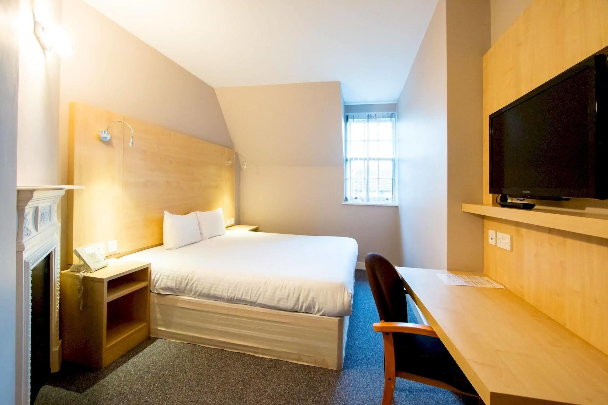 Ruskin Hotel London Exterior photo